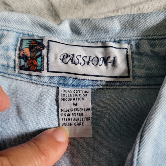 Vintage Passion-I Womens Denim Button Down Embroidered Short Sleeve Shirt Size M - Picture 7 of 8